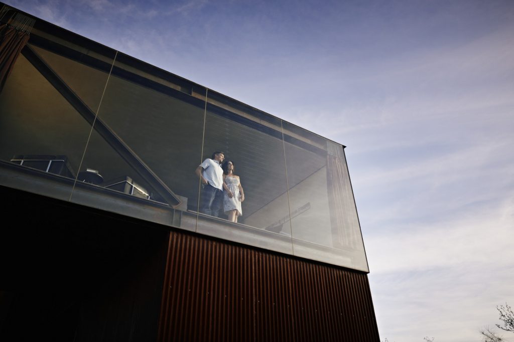 Conheça os detalhes de uma casa contemporânea