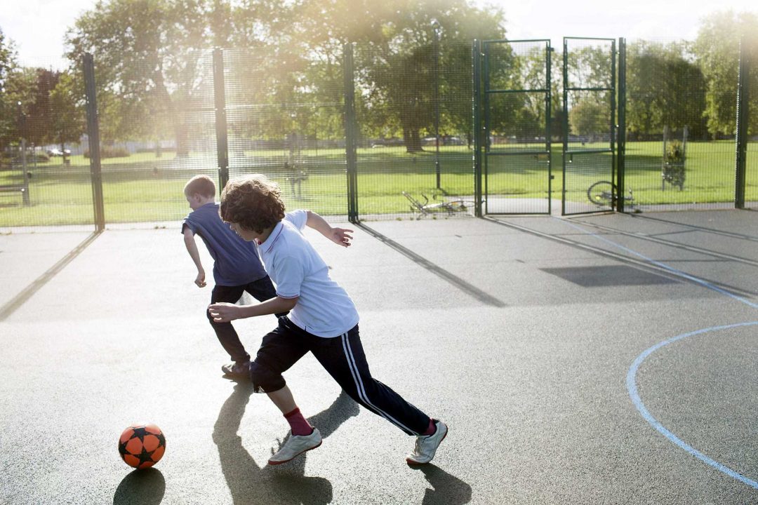 Condomínio com área de lazer: o que não pode faltar nesse espaço?